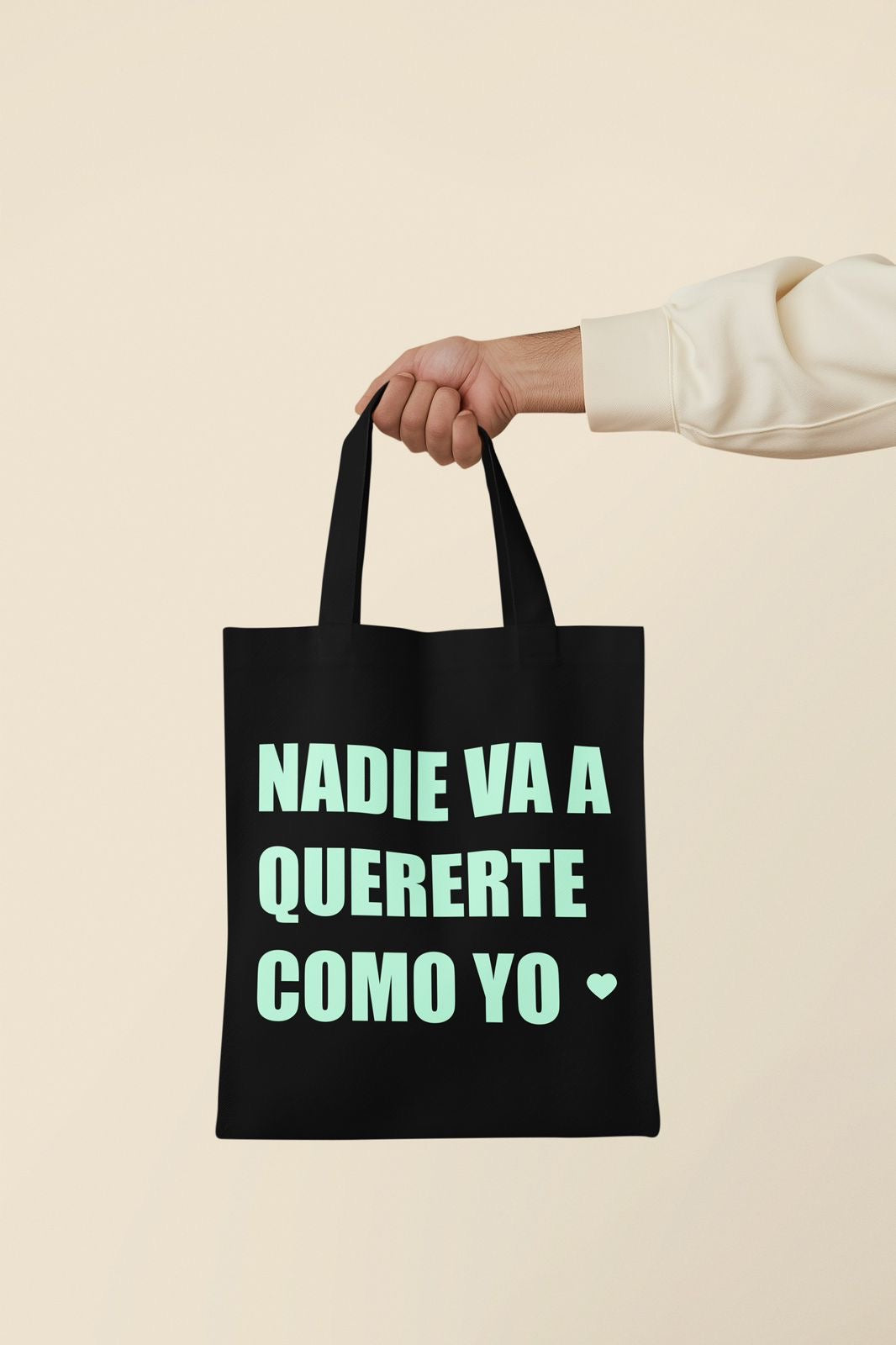 Tote “Nadie va a quererte como yo”